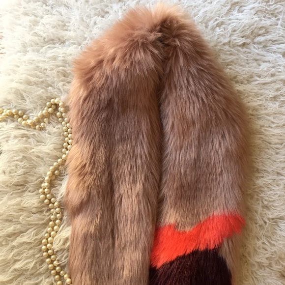 F L A S H • SALE • NWT • ANN TAYLOR Faux Fur Stole Scarf Wrap - Picture 5 of 11